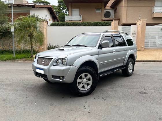 MITSUBISHI PAJERO SPORT 3.5 HPE 4X4 V6 24V GASOLINA 4P AUTOMÁTICO